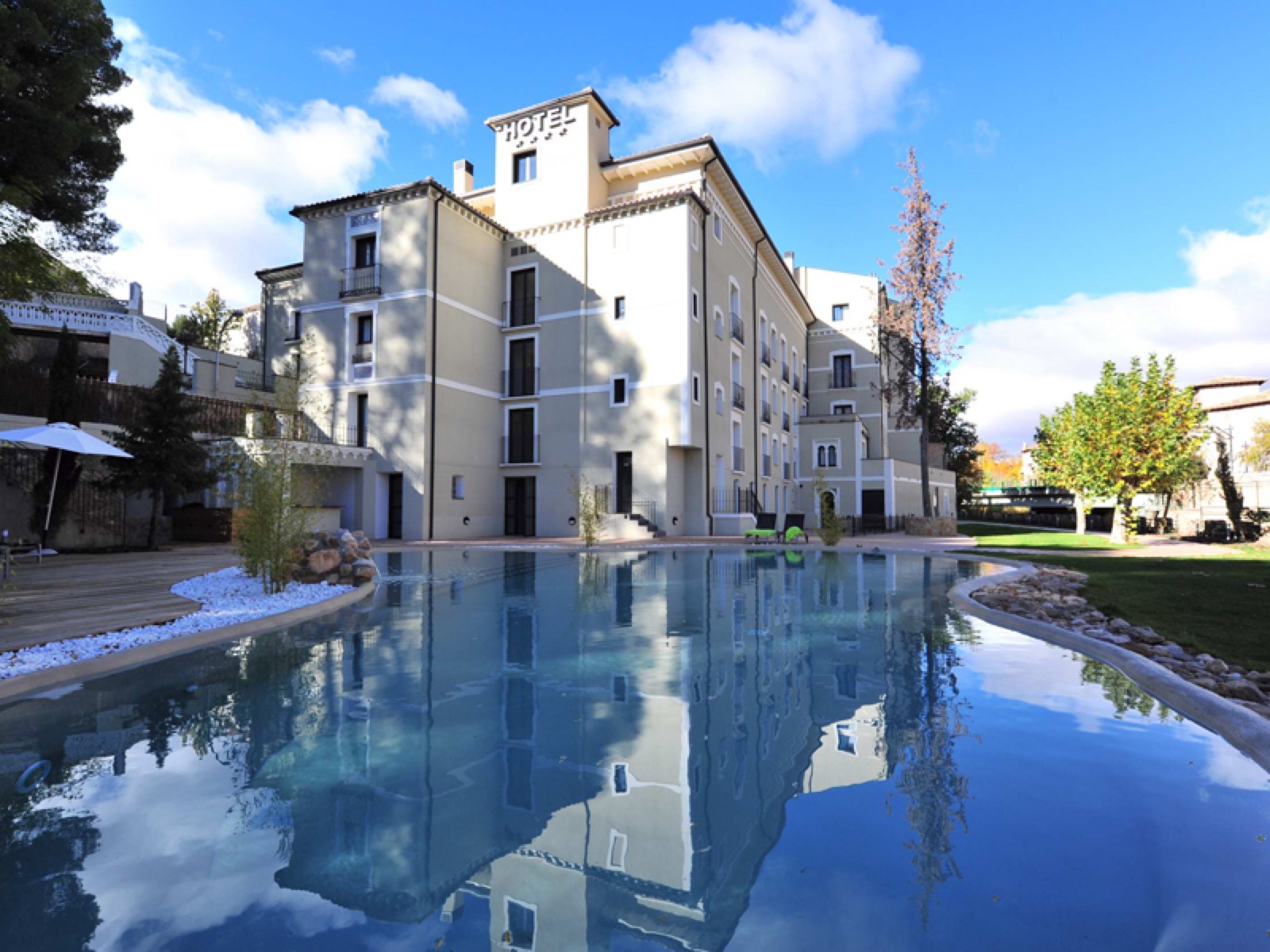 Vista de Hotel Balneario Alhama de Aragón